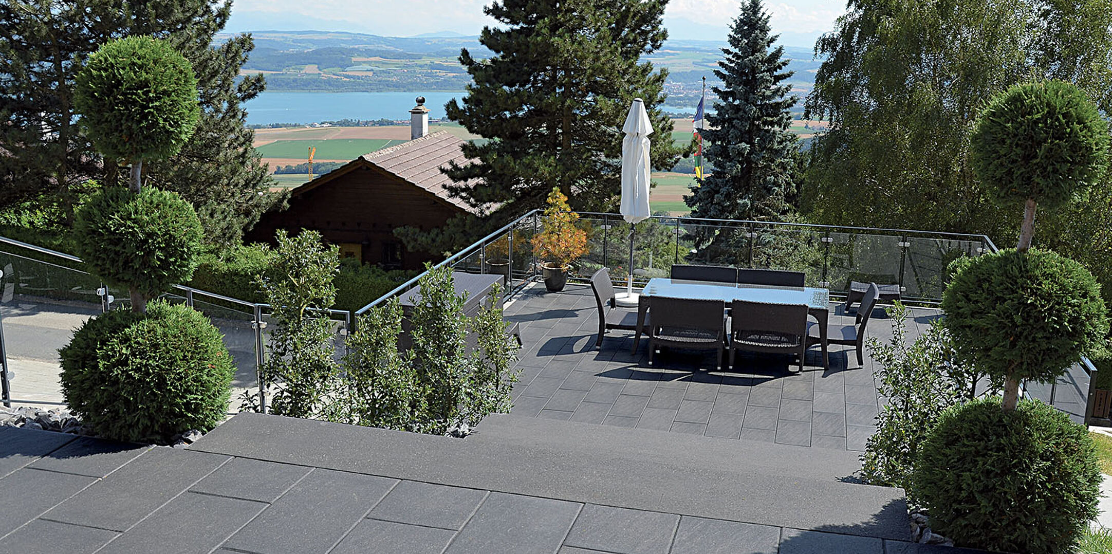 csm_ausseneinrichtung-pr-betonplatten-2_ee2dd9b9eb